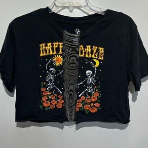 Organic Generation Women's Black Happy Daze Chain Skull Cotton Crop Top Small